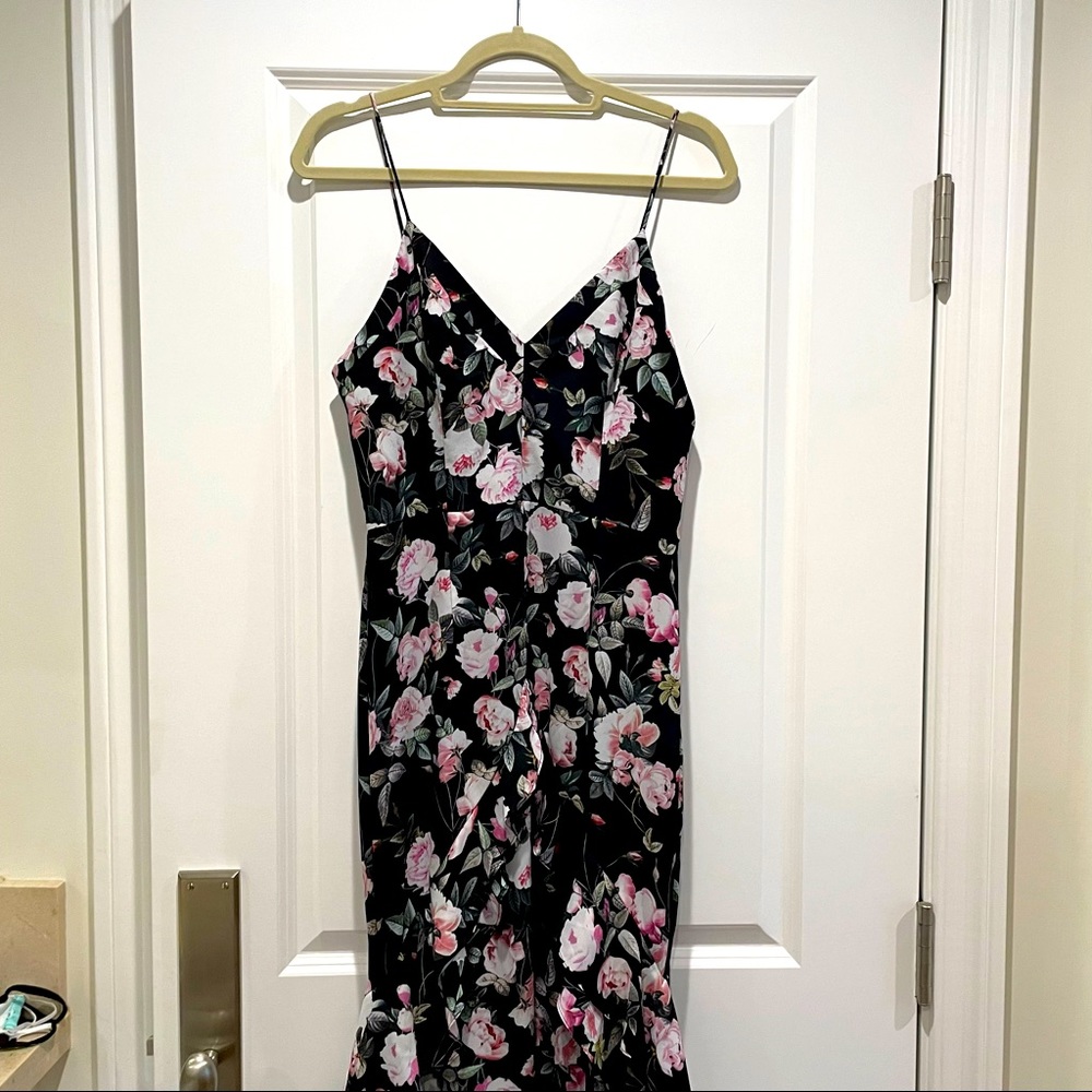 Beautiful Long flower dress size 8